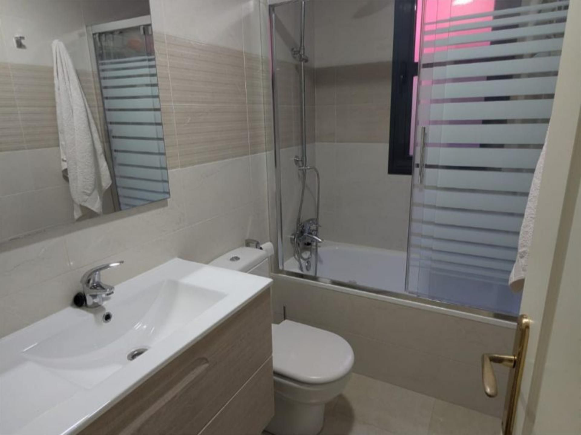 Piso en  Calle Antonio Fernández María 14 - Foto 8