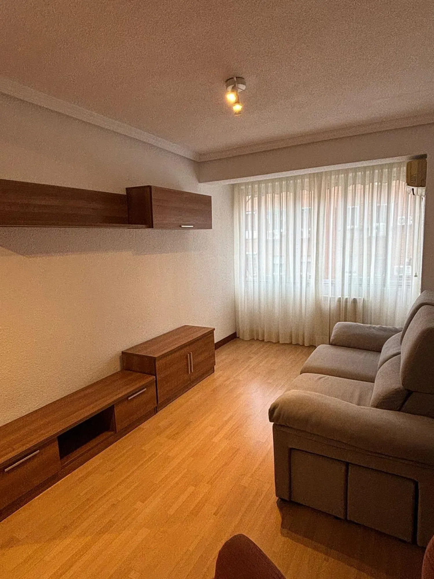 Piso en Juan de la Cierva - Foto 3