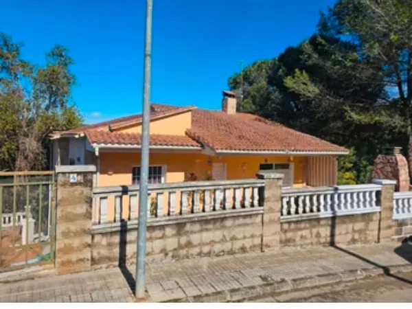 Casa independiente en Passatge Descendent, 473