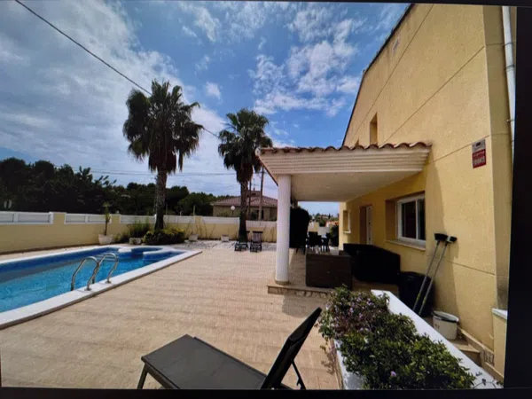 Chalet pareado en Avenida Dels Camps, 1 - Foto 4