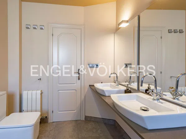 Casa o chalet independiente en La Miranda - Ciutat Diagonal - Foto 16
