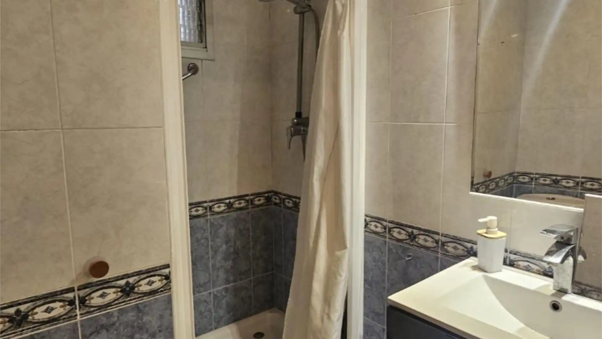 Piso en  Carrer de Cieza 6 - Foto 7