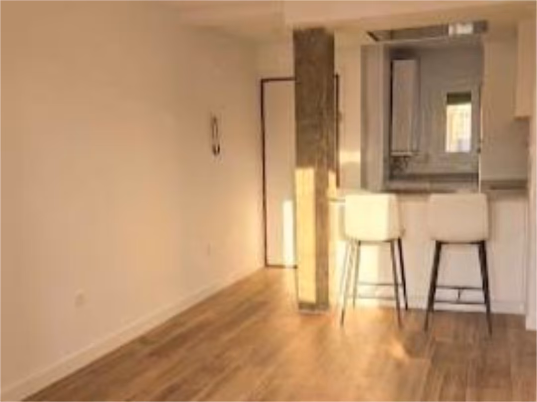 Piso en  Plaza de Redondela 12