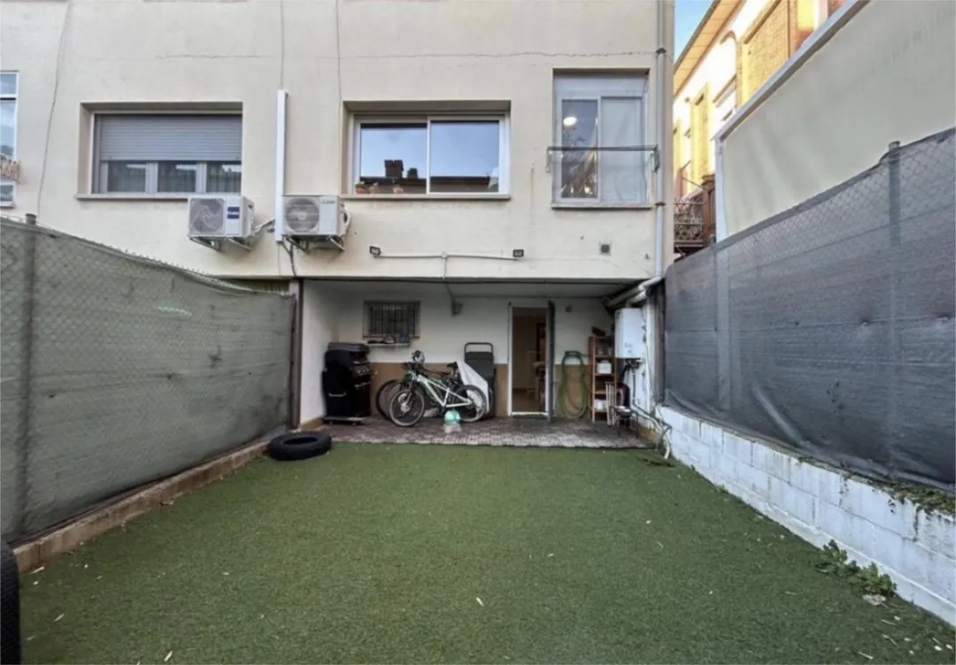 Casa adosada en  Carrer de Manuel Carrasco i Formiguera 37 - Foto 17