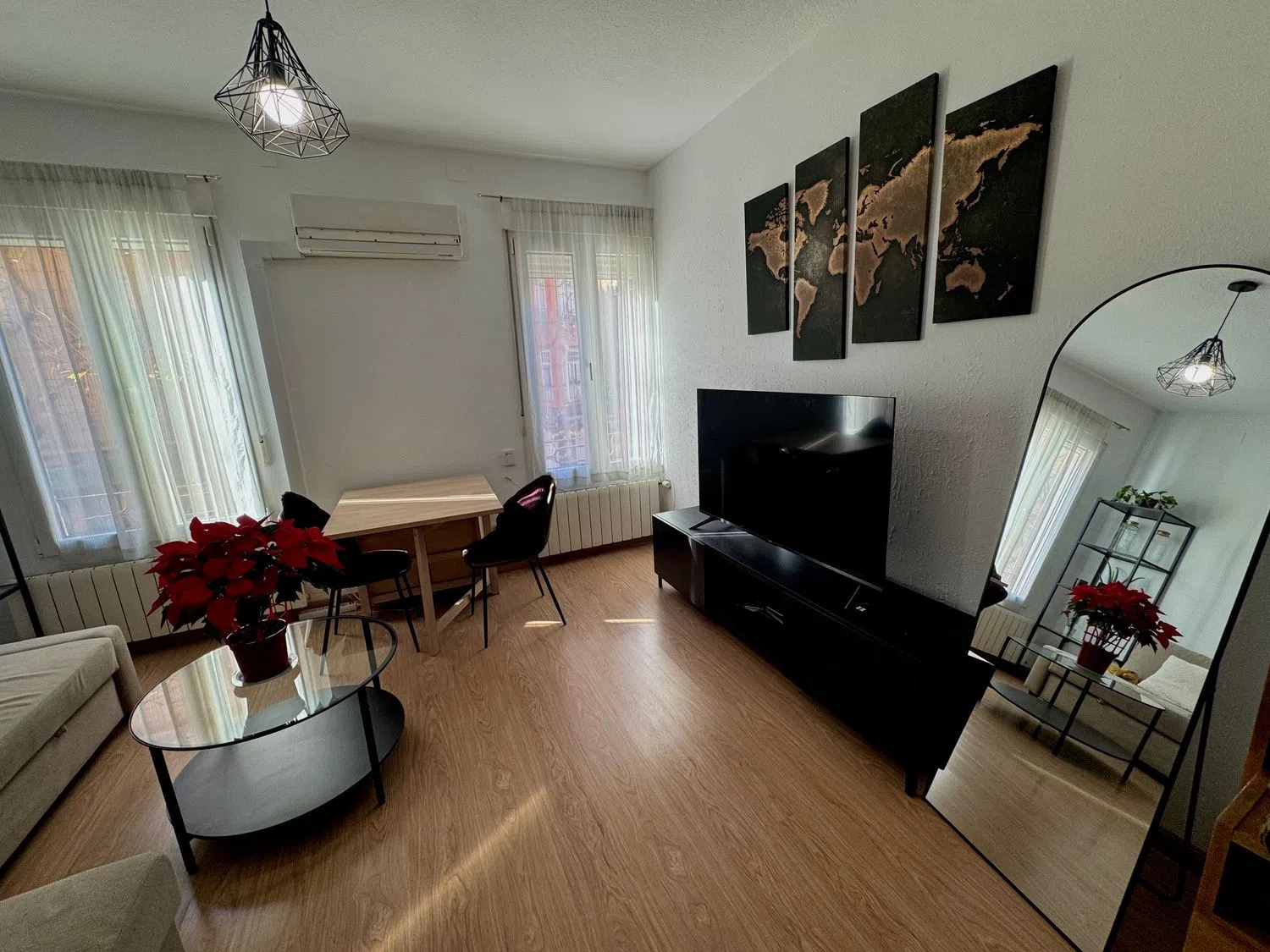 Piso en calle de Fernández de los Ríos, 65 - Foto 1