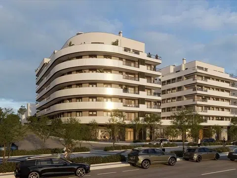 Piso en avenida Pintor Felo Monzón, 16