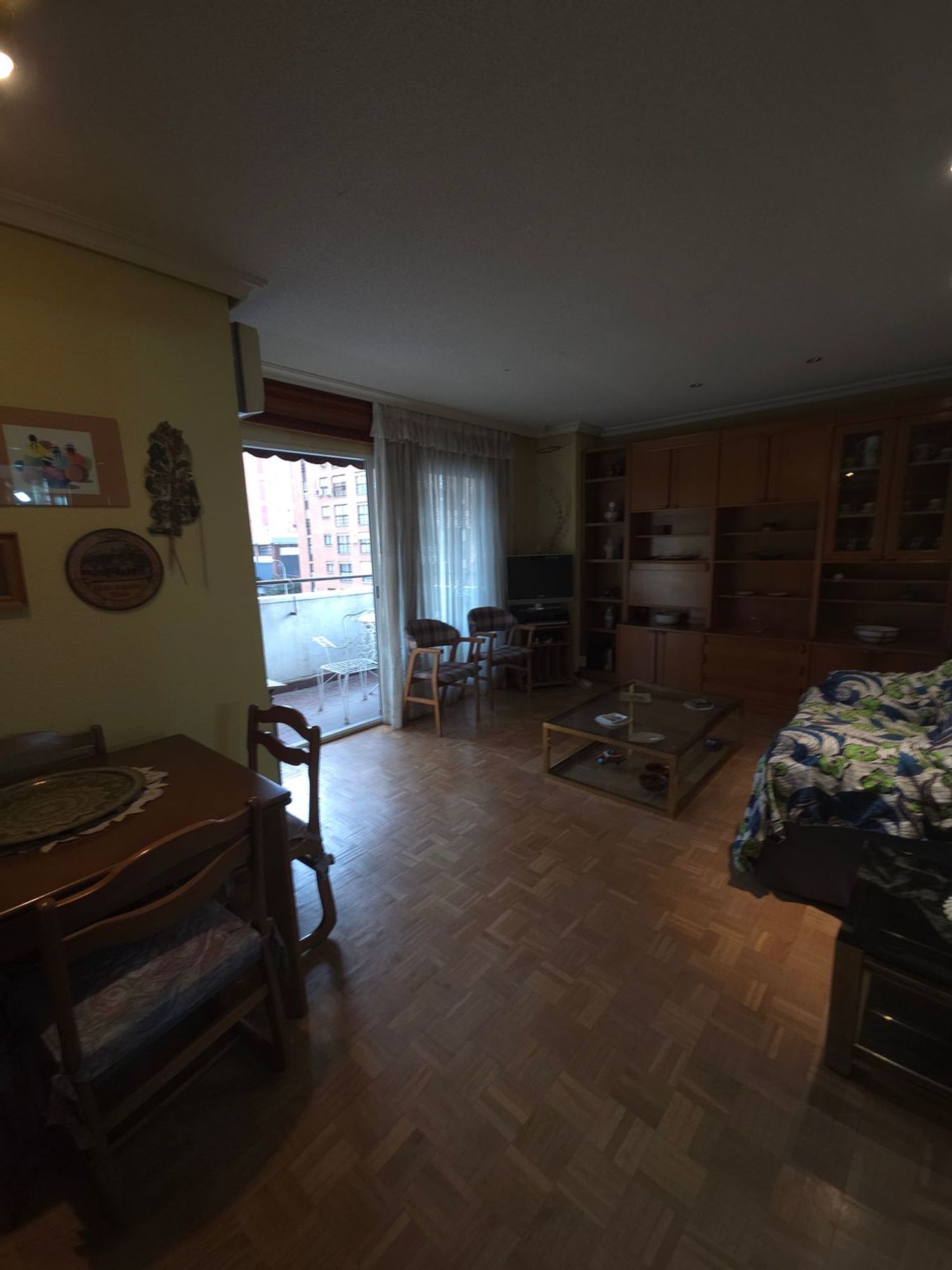 Piso en calle de Melchor Fernández Almagro, 11