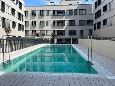 Piso en calle de Nieremberg, 12