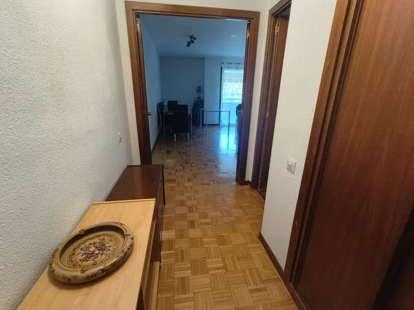 Piso en Avenida Paralela, 6 - Foto 2