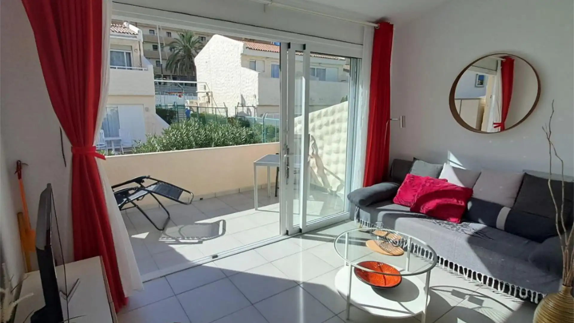 Piso en  Avenida Arquitecto Gómez Cuesta 7 - Foto 1