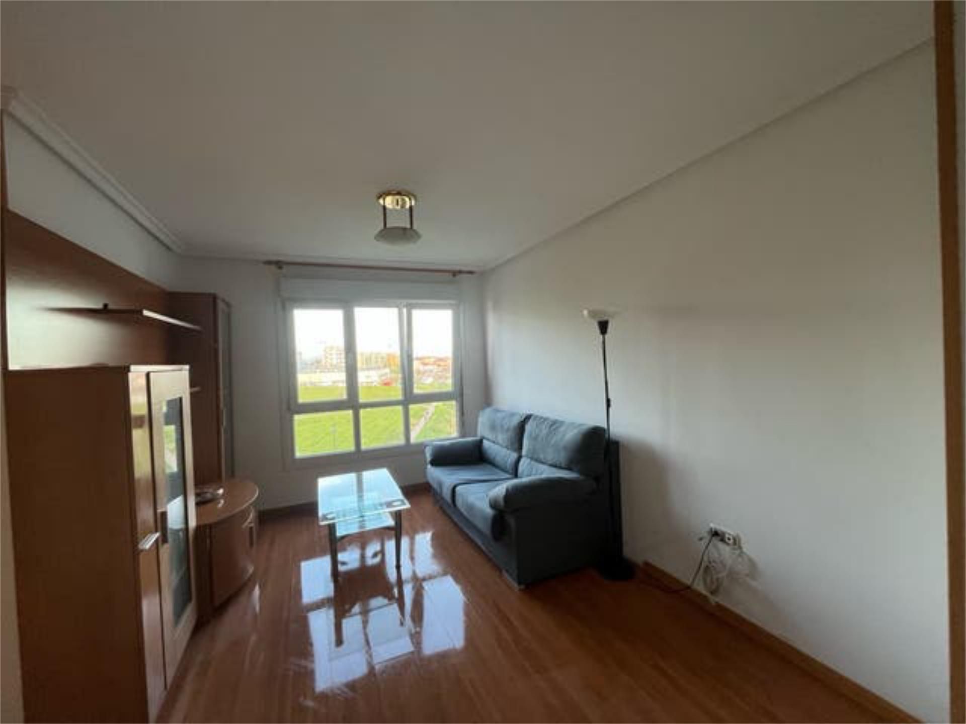 Apartamento en Nuevo Hospital - Foto 2