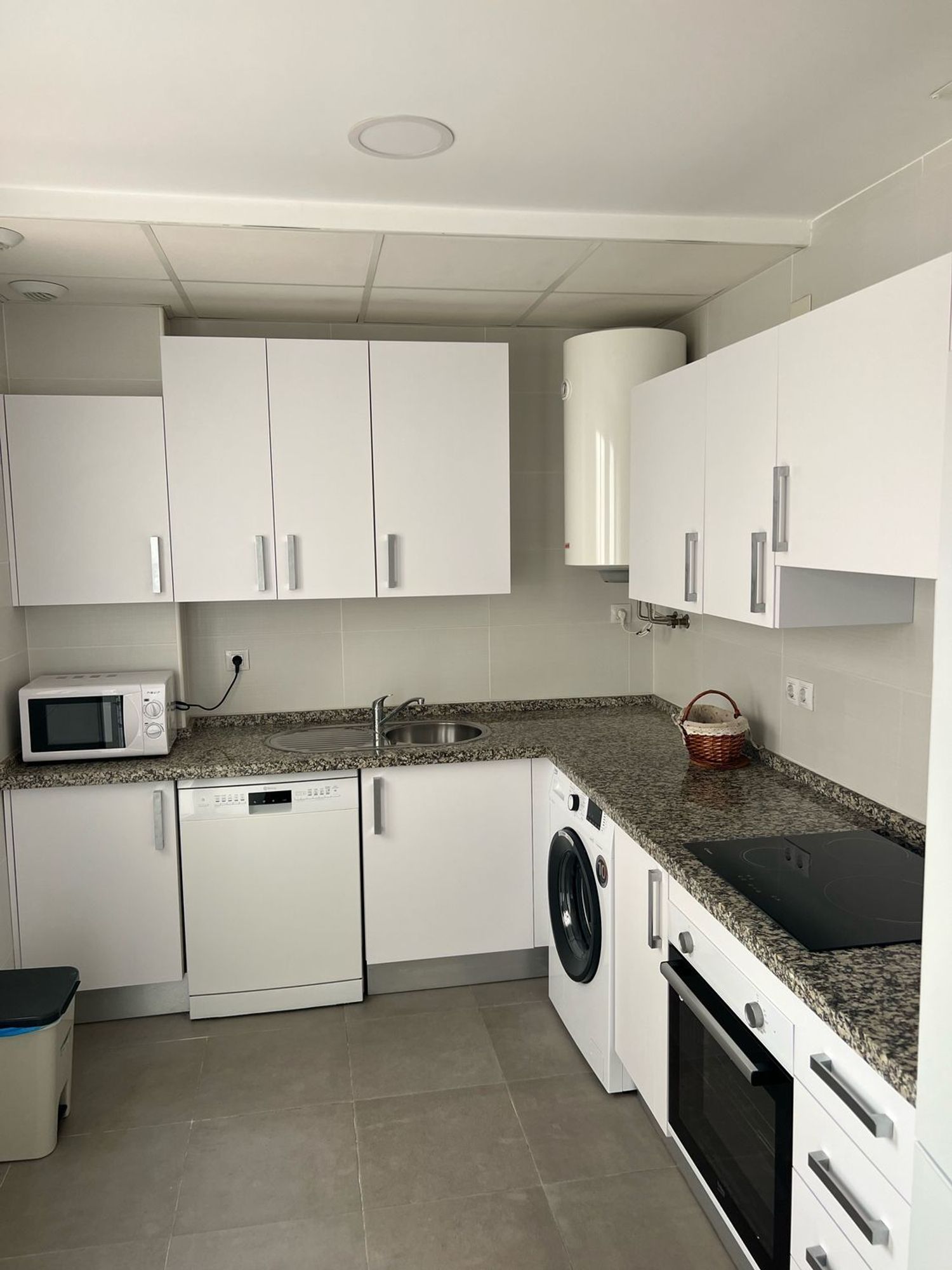 Piso en avenida de Carlos Haya, 70 - Foto 2