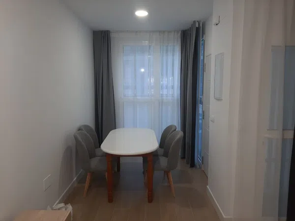 Piso en avenida de Carlos Haya, 25 - Foto 6