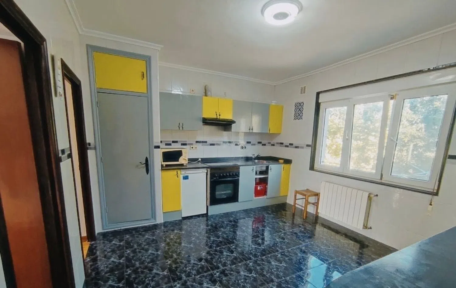 Piso en calle Barrio Pumarabule, 7 - Foto 1