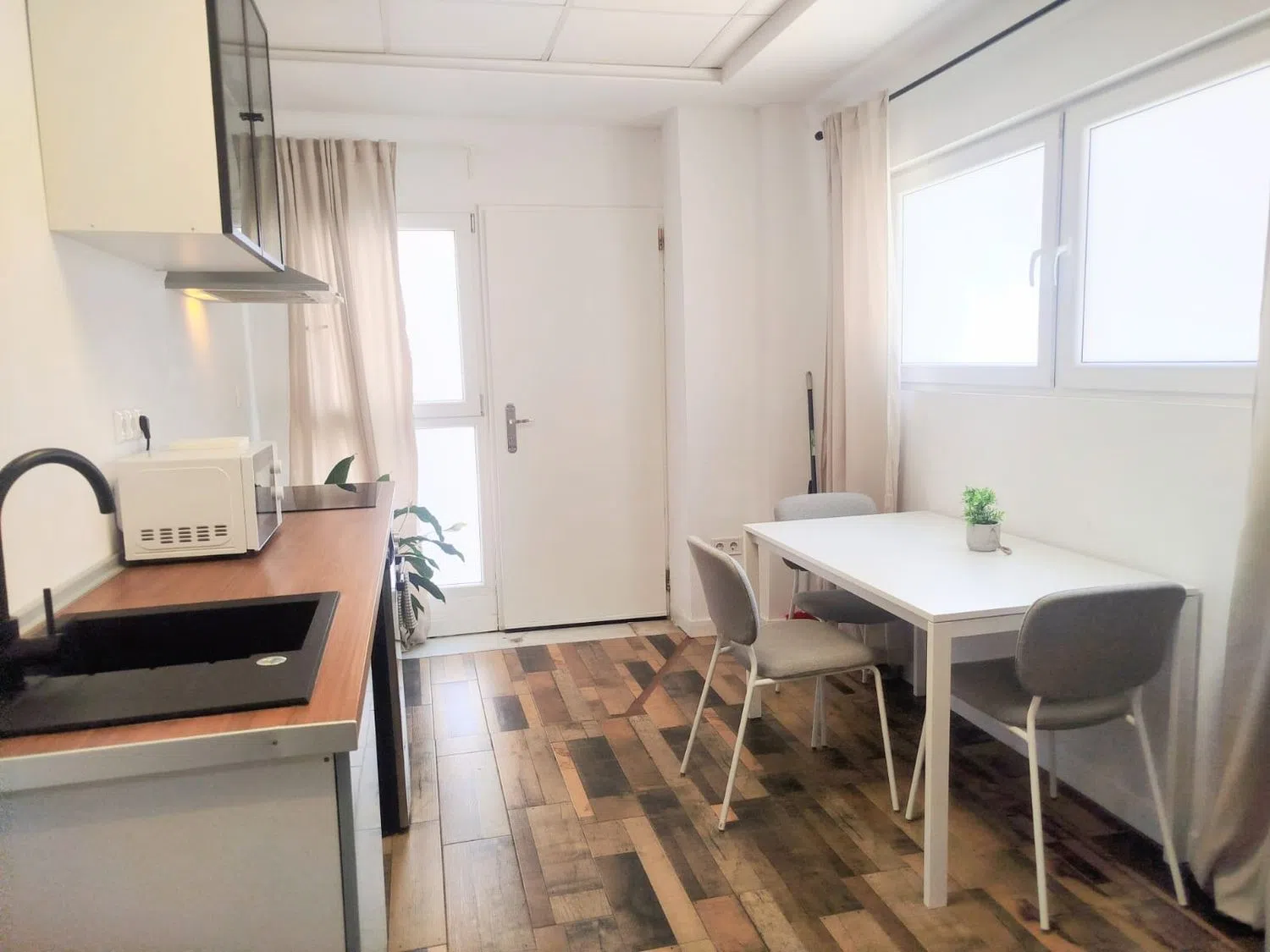 Estudio en calle de Berni i Català, 5 - Foto 8