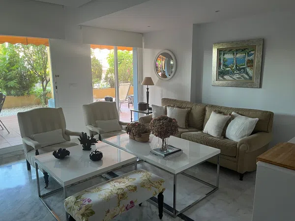 Piso en avenida Reina Doña Sofia, 1 - Foto 5