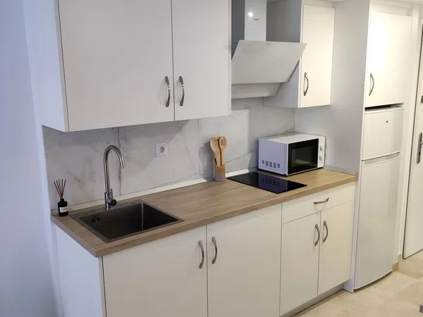 Piso en calle Torrealmádena, 3 - Foto 4