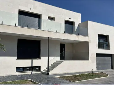Chalet en  Avenida Villamayor 124 - Foto 4