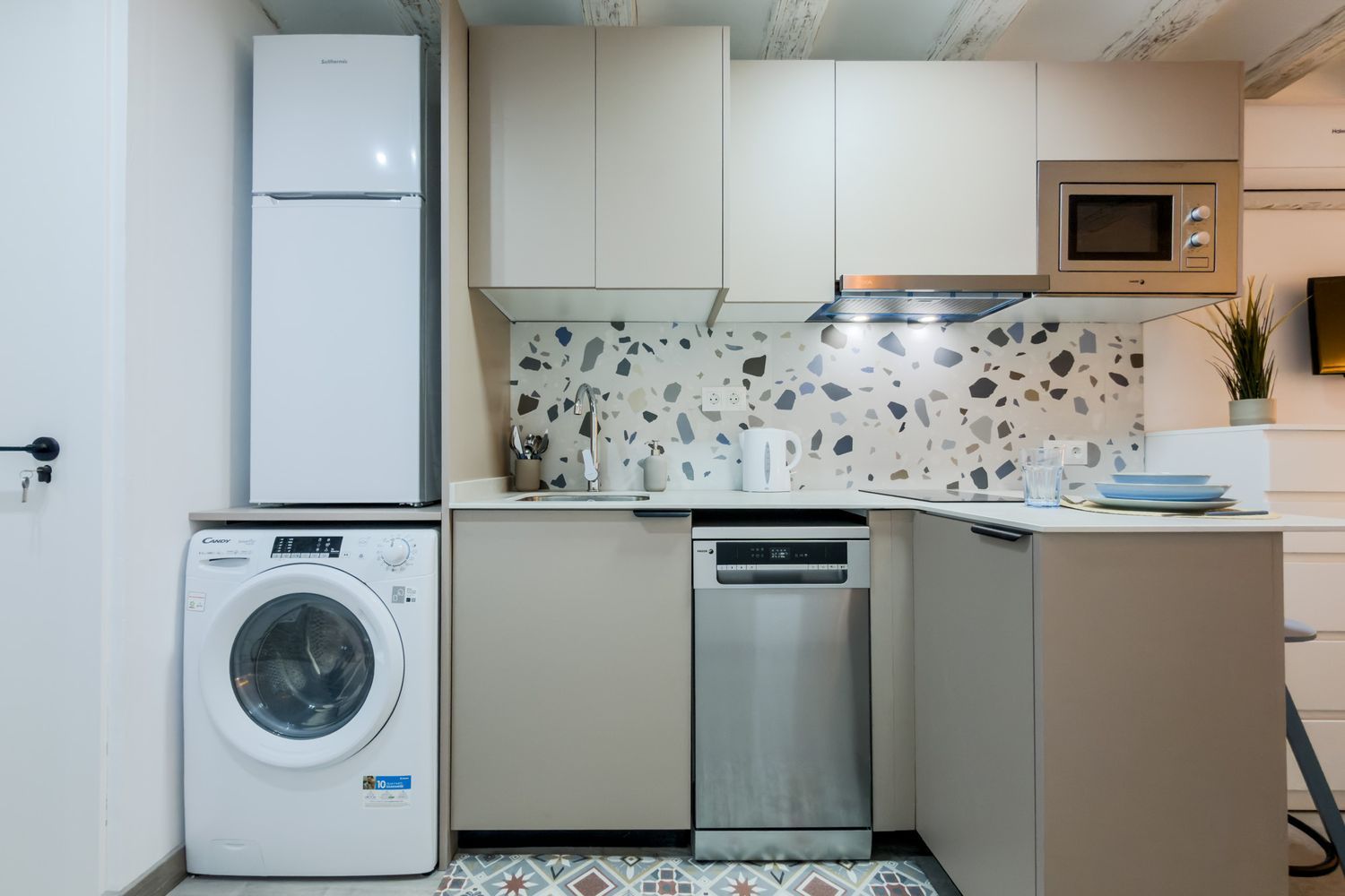 Estudio en calle d'En Robador, 31 - Foto 2