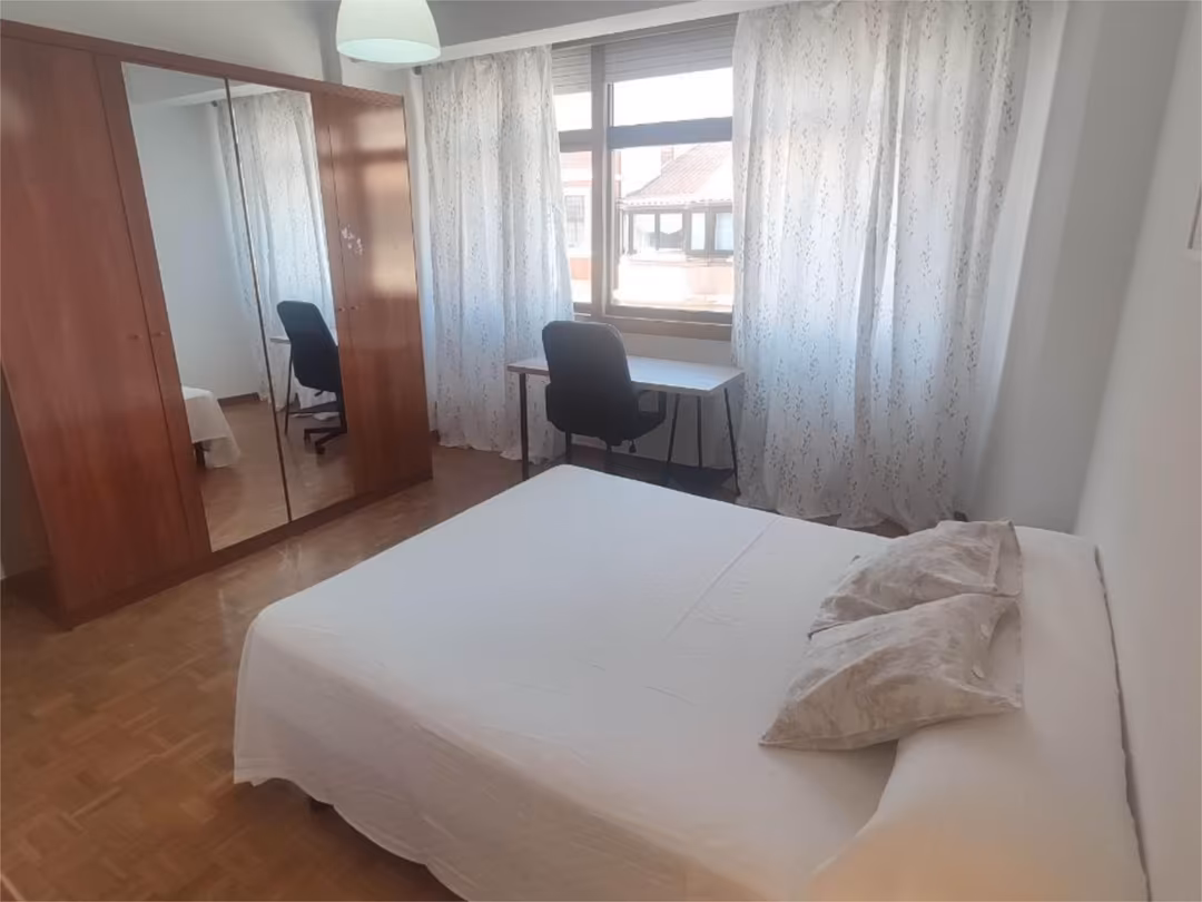 Piso en  Rúa Oidor Gregorio Tovar 11 - Foto 4