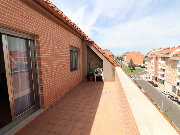 Ático en Benavente - Foto 1