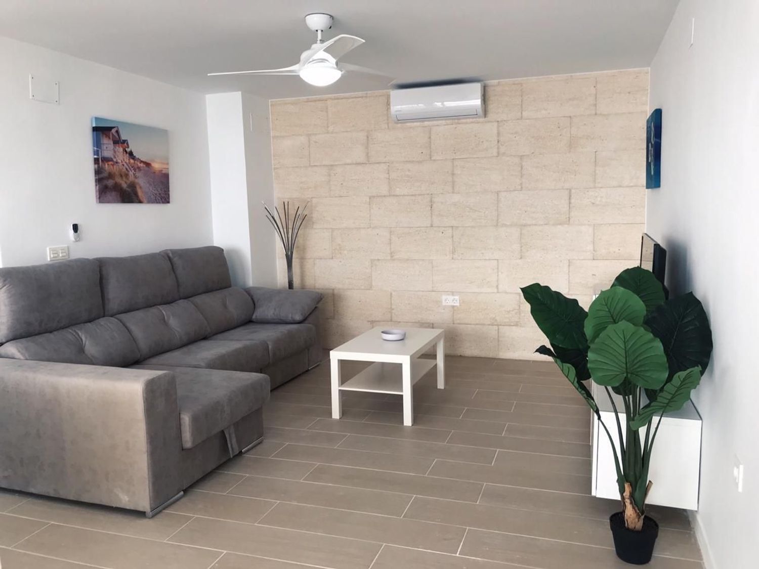Chalet adosado en Urbanización Mil p Romeos, 101 - Foto 3