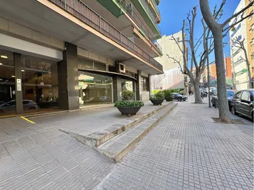 Local comercial en  Avenida Lluís Companys 15 - Foto 5