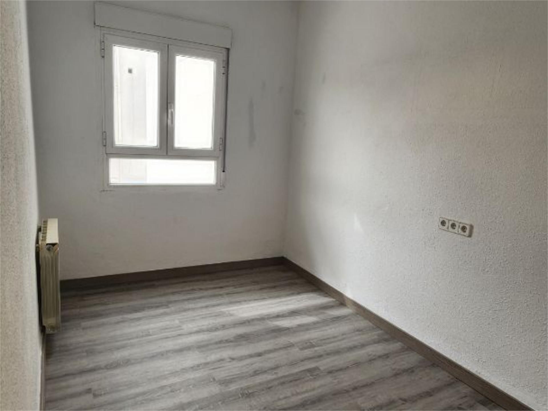 Piso en  Calle de María Lostal 32 - Foto 8