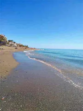 Piso en Centro playa Rincón de la Victoria - Foto 1