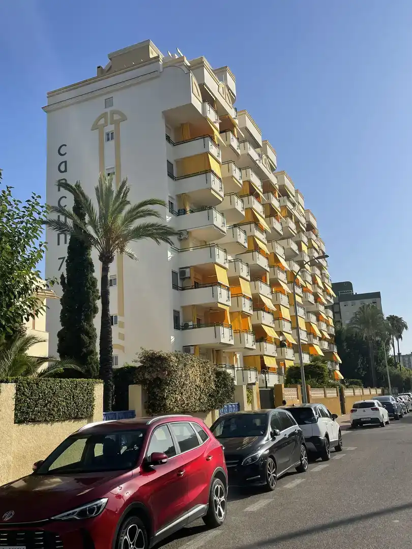 Apartamento en  Carrer de la Serrania del Túria 4 - Foto 2
