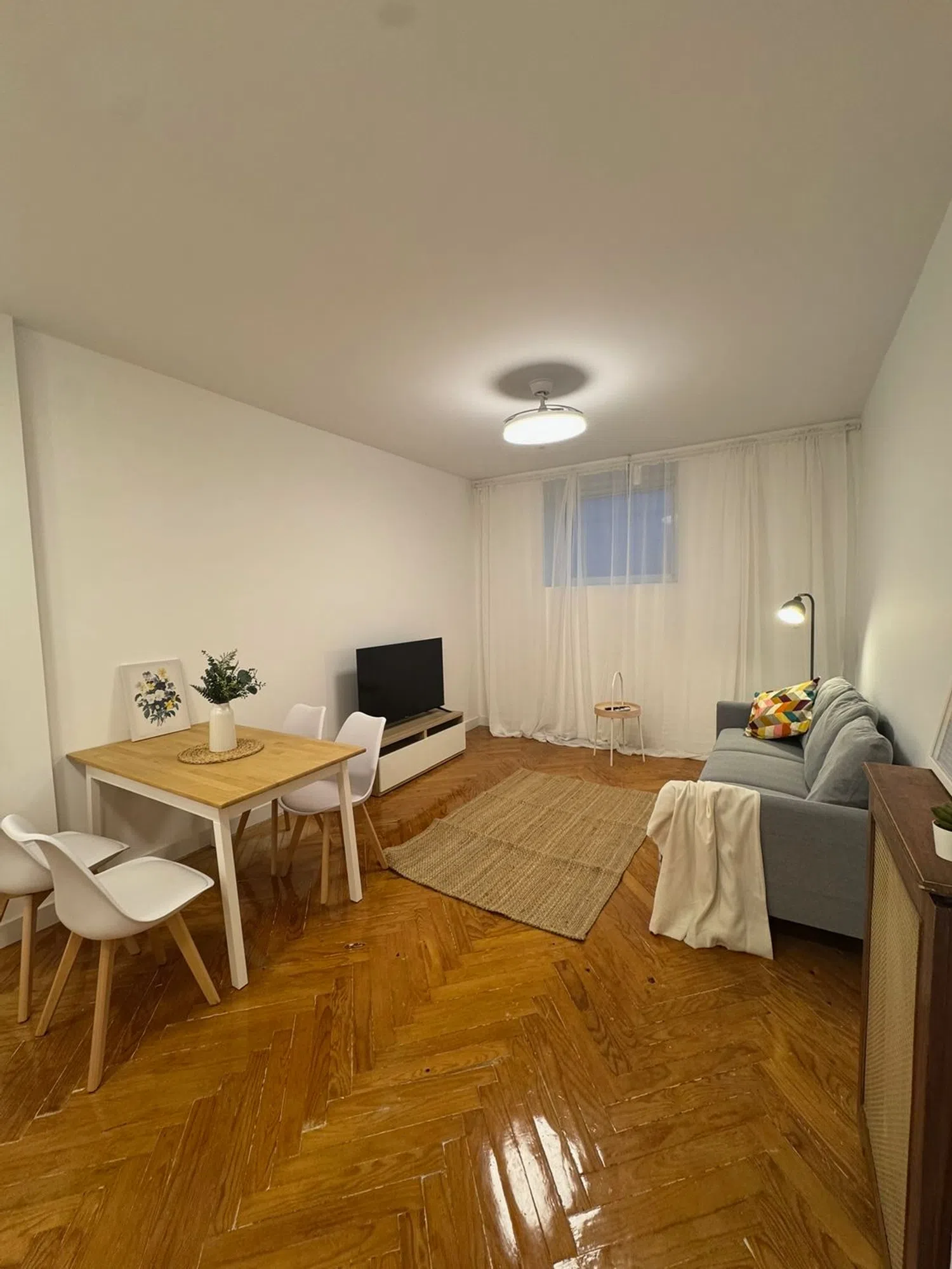 Piso en calle Portal de Belén, 4 - Foto 2