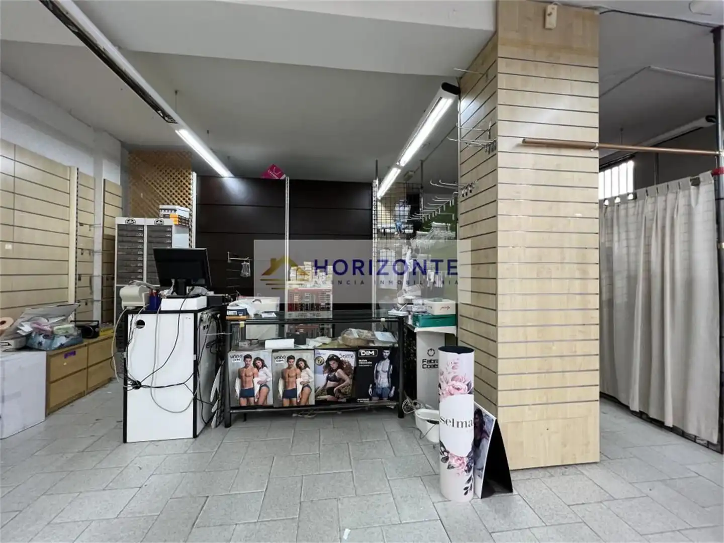 Local comercial en  Calle del Jardín de la Duquesa 24 - Foto 8