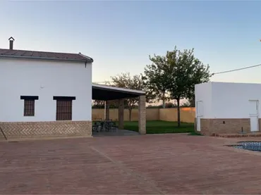 Casa adosada en utrera - Foto 2