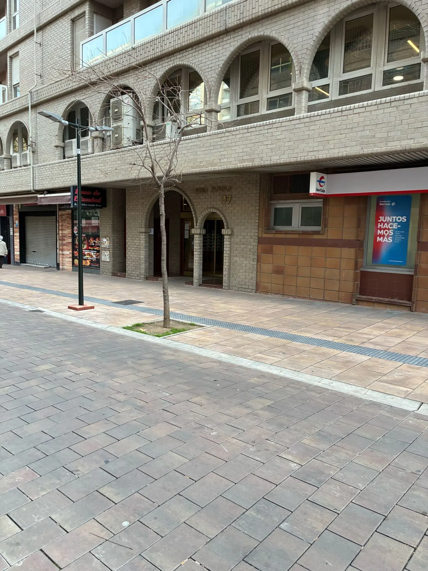 Piso en avenida de Cesáreo Alierta, 23 - Foto 2