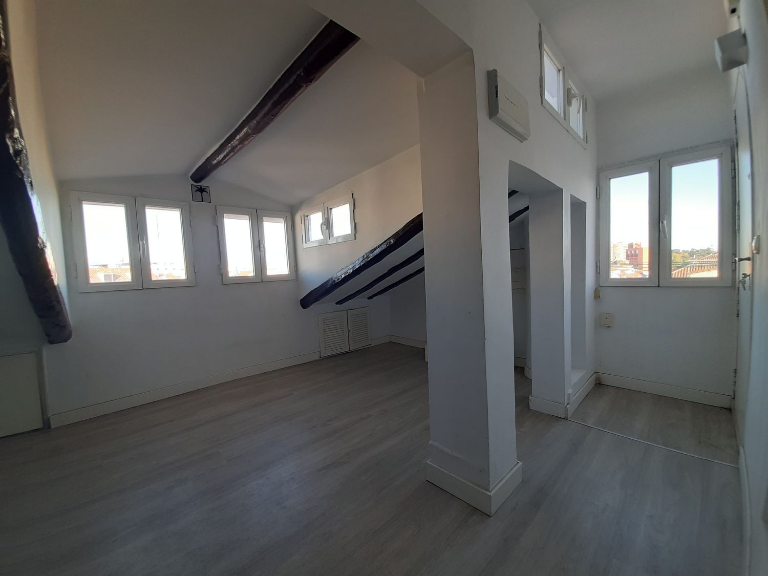 Ático en calle Huertas, 22