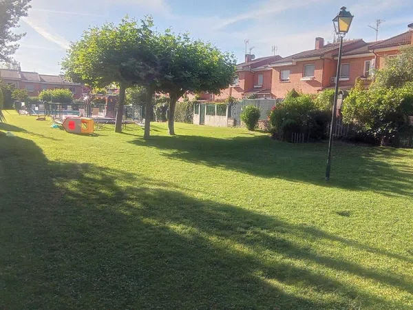 Chalet adosado en Villafranca del Castillo - Foto 18