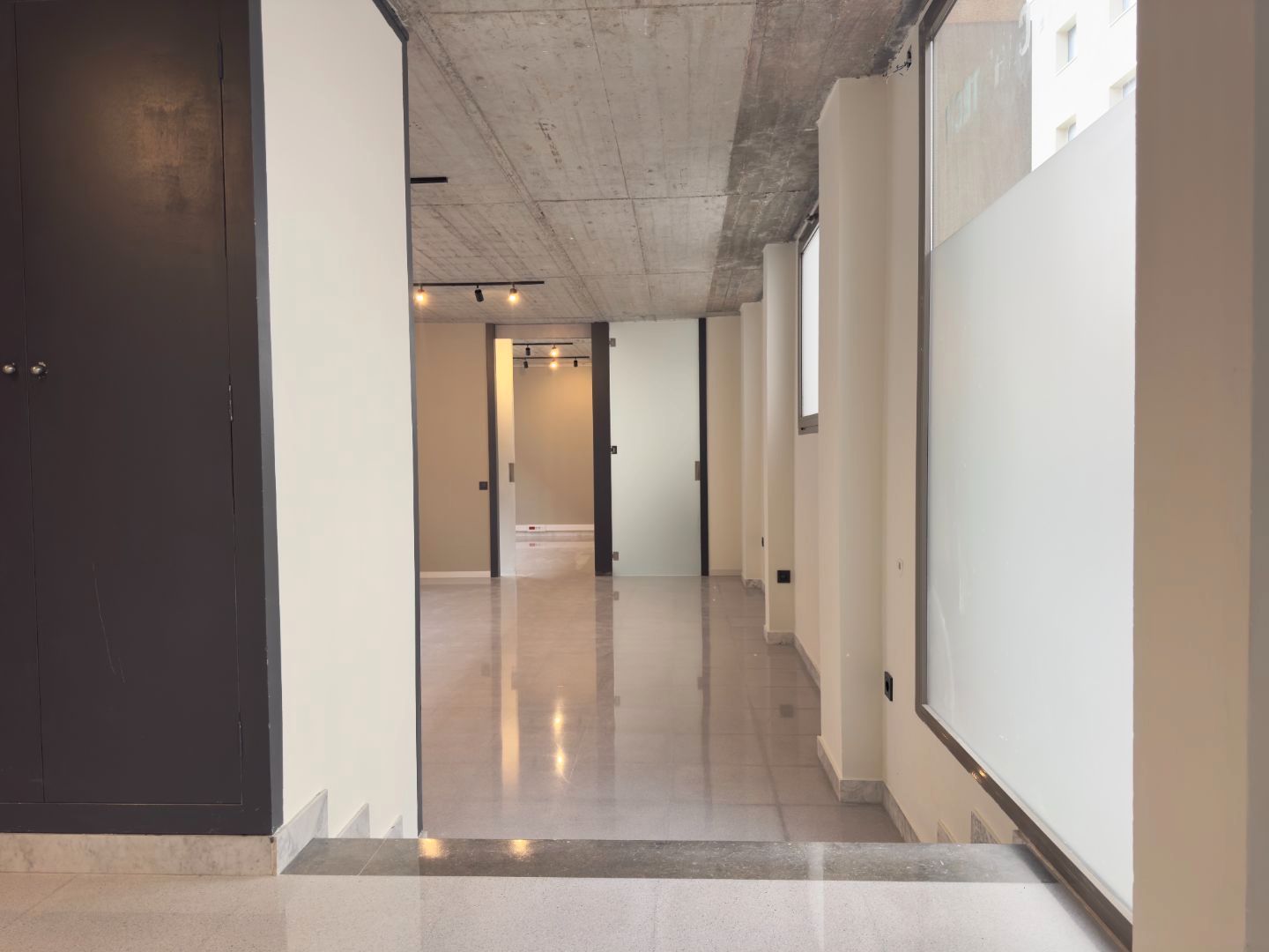 Local comercial en  Carrer del Pantà 92 - Foto 7