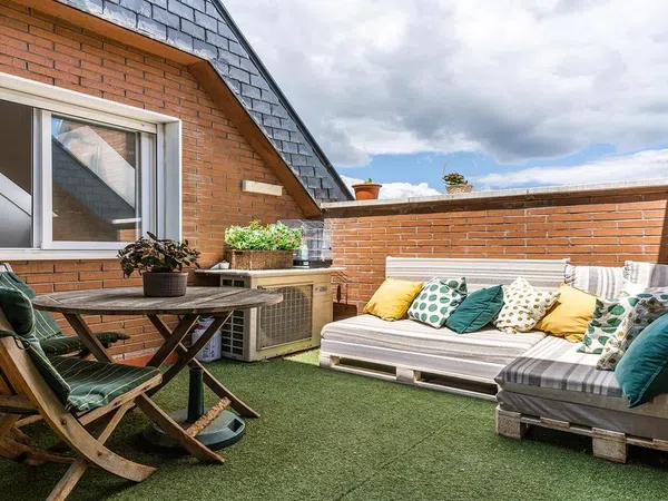 Dúplex en calle Isaac Albéniz, 5 - Foto 1