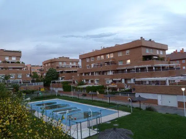 Dúplex en calle Secundino Zuazo, 4 - Foto 1