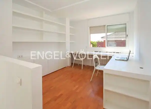 Chalet en L'Hospitalet de Llobregat - Foto 7