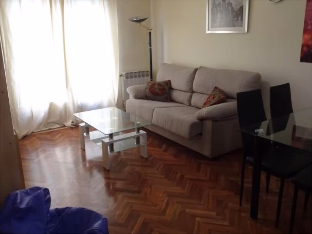 Piso en  Calle Pintores 22