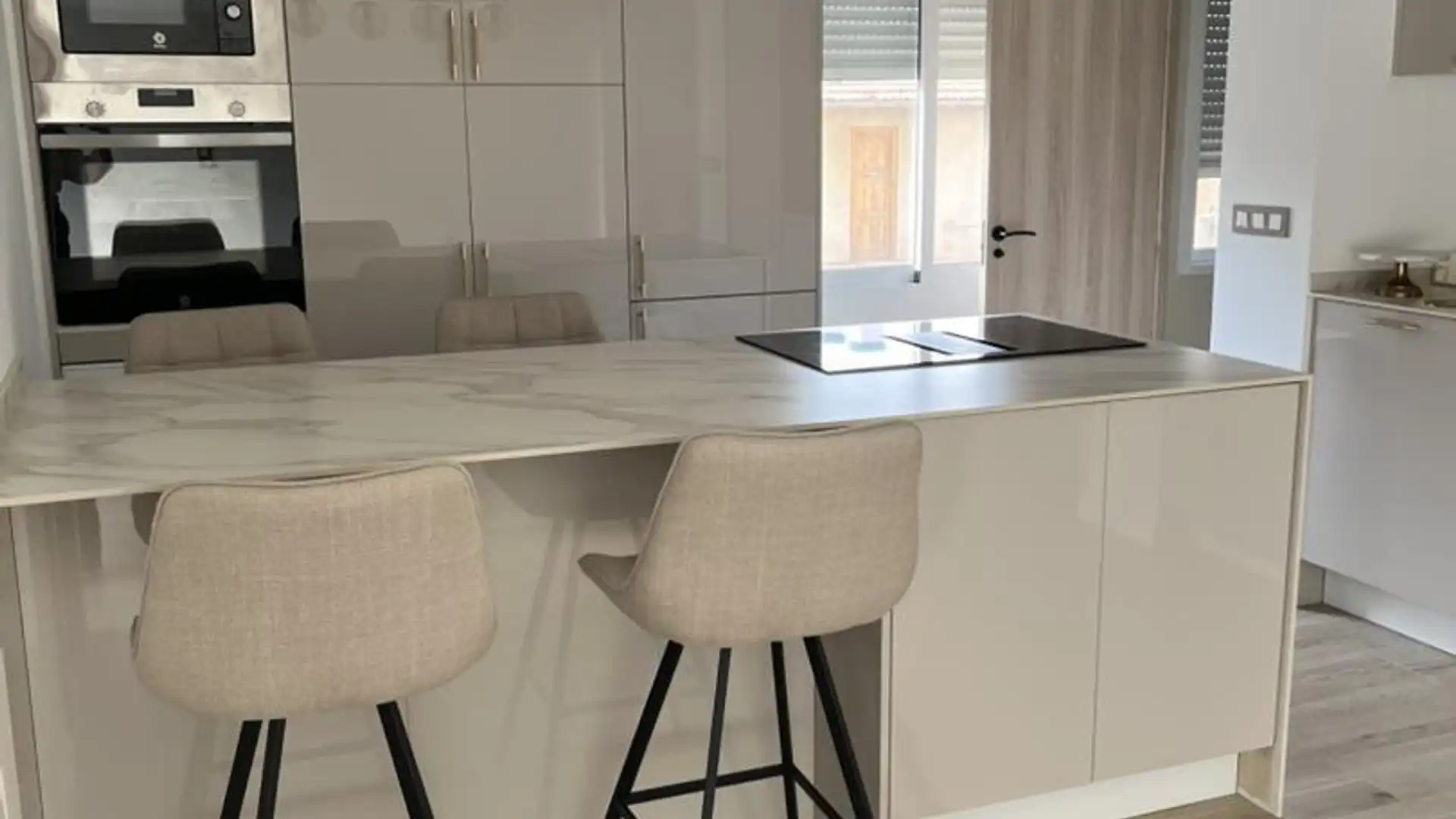 Piso en  Carrer Joan Tonda Aragonès 2 - Foto 4