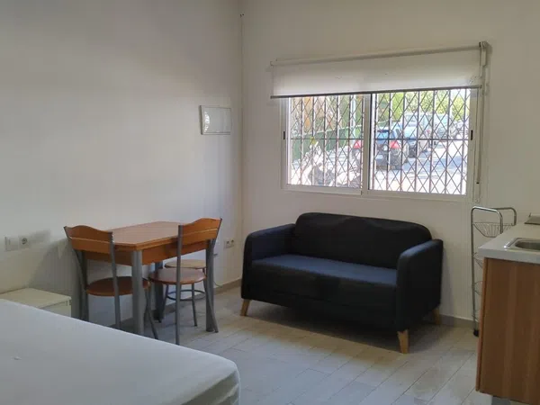 Estudio en calle Sancti Espíritu, 35