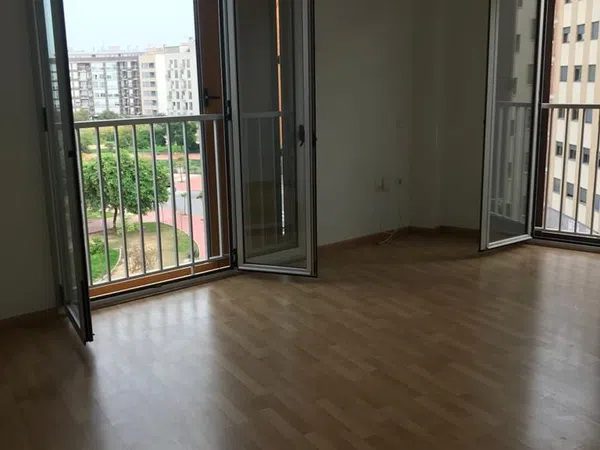 Piso en avenida Antonio Martínez Guirao, 12