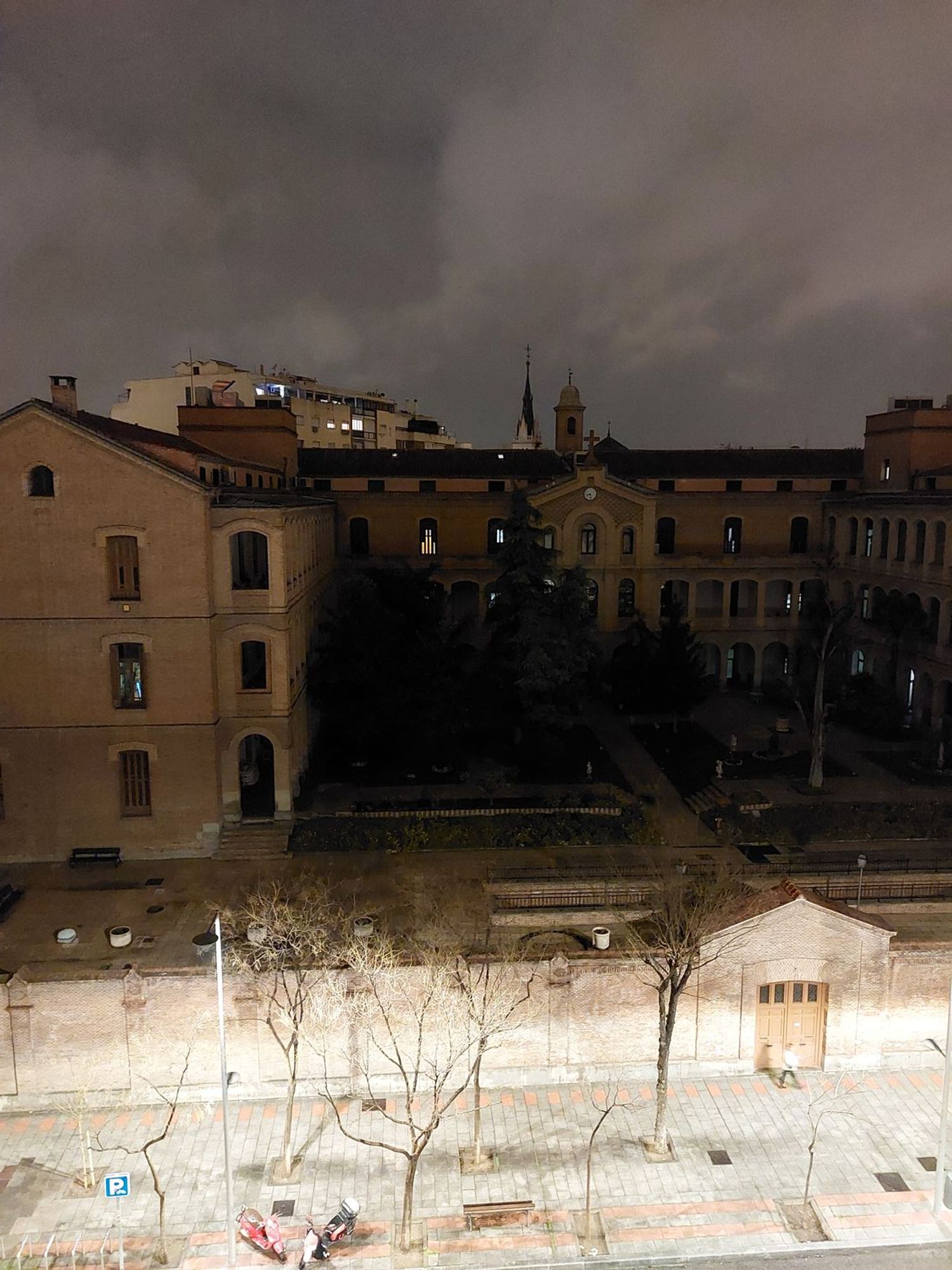 Estudio en calle de Almagro, 10