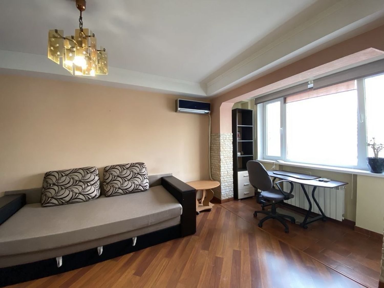 Piso en avenida de Pablo Neruda, 73 - Foto 2