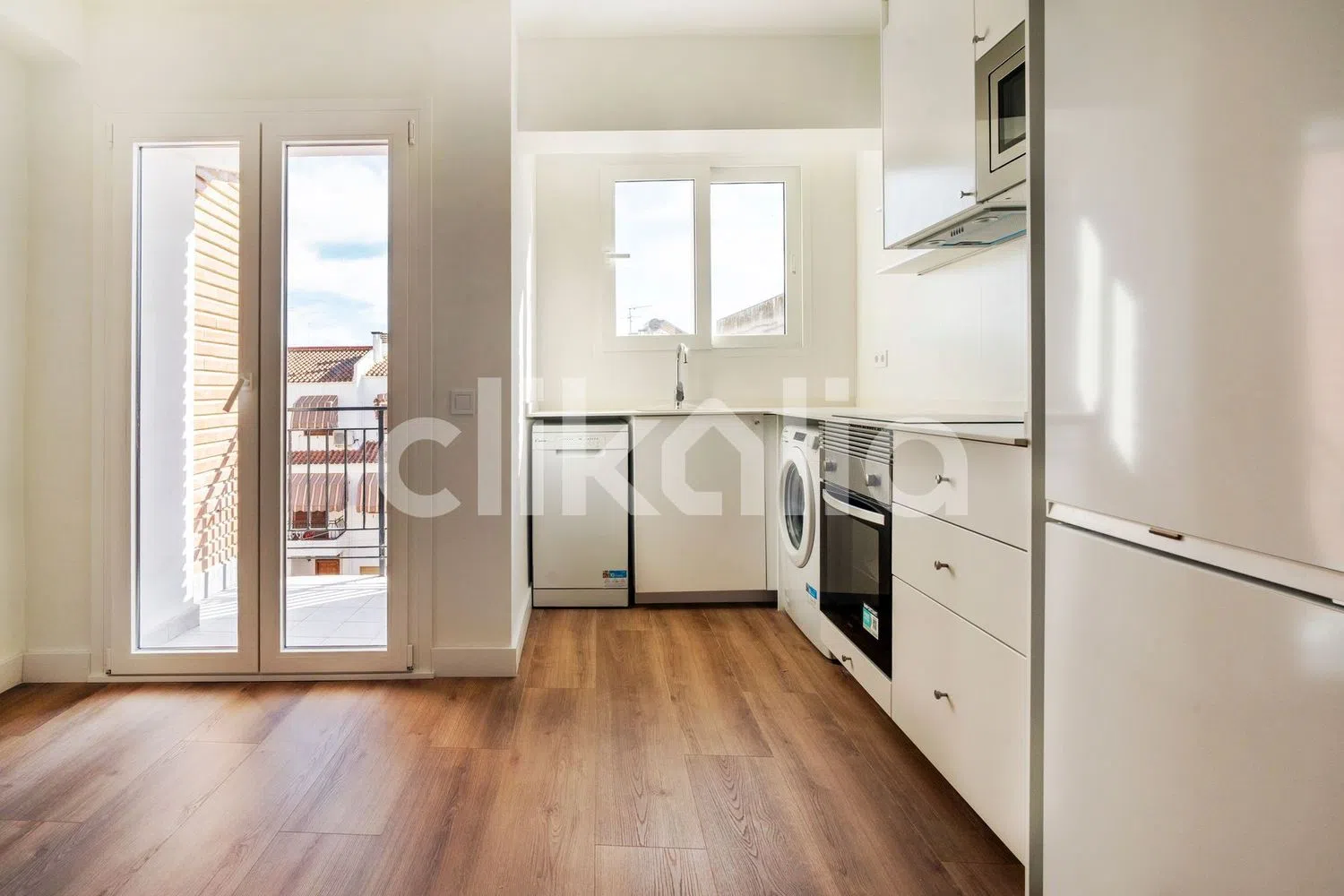 Piso en calle Ramón y Cajal - Foto 1