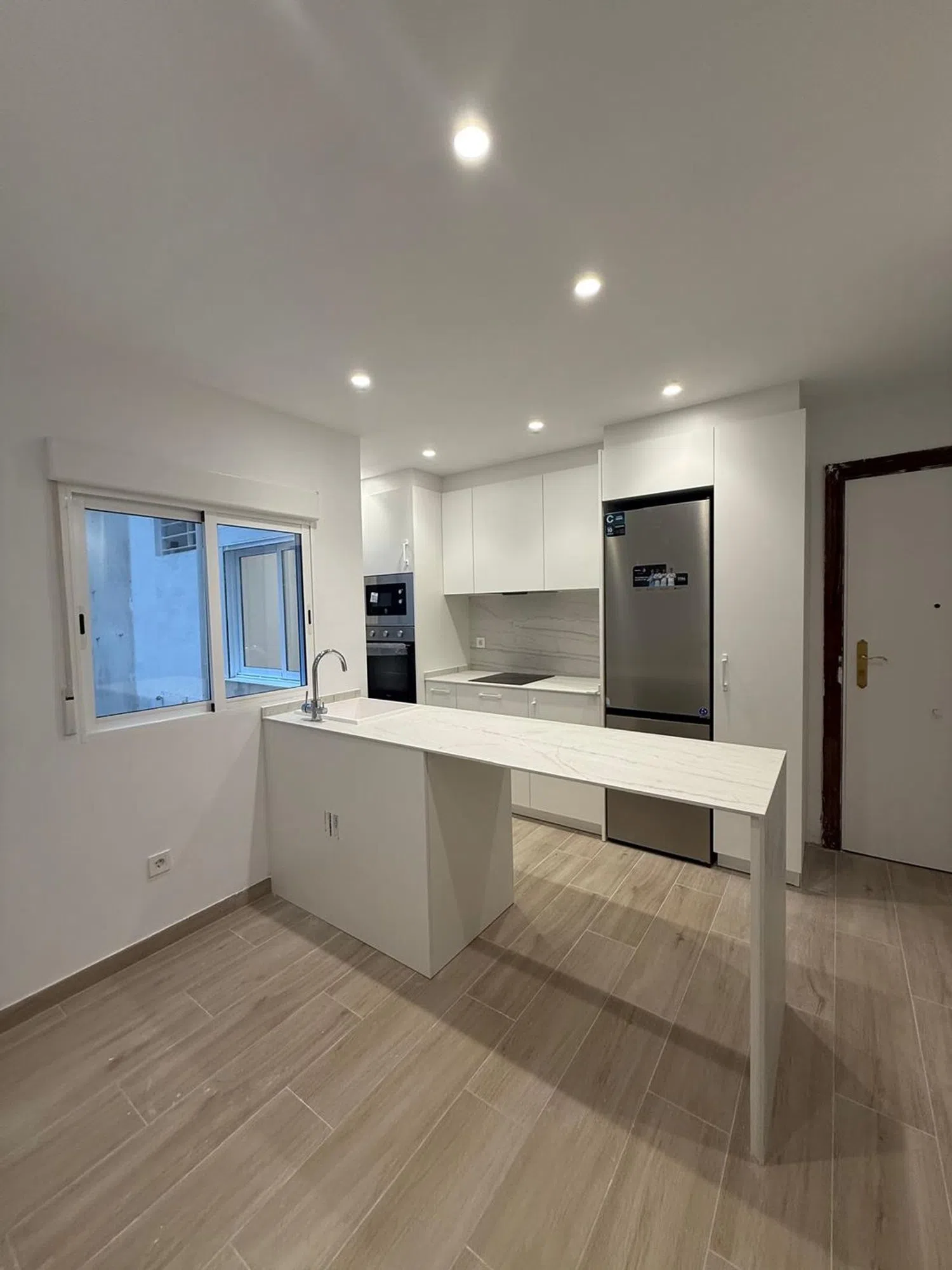 Piso en Barrio L'Amistat - Foto 2