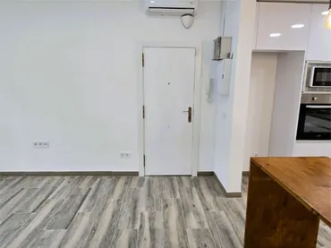 Piso en  Carrer de Concepción Arenal 144 - Foto 9