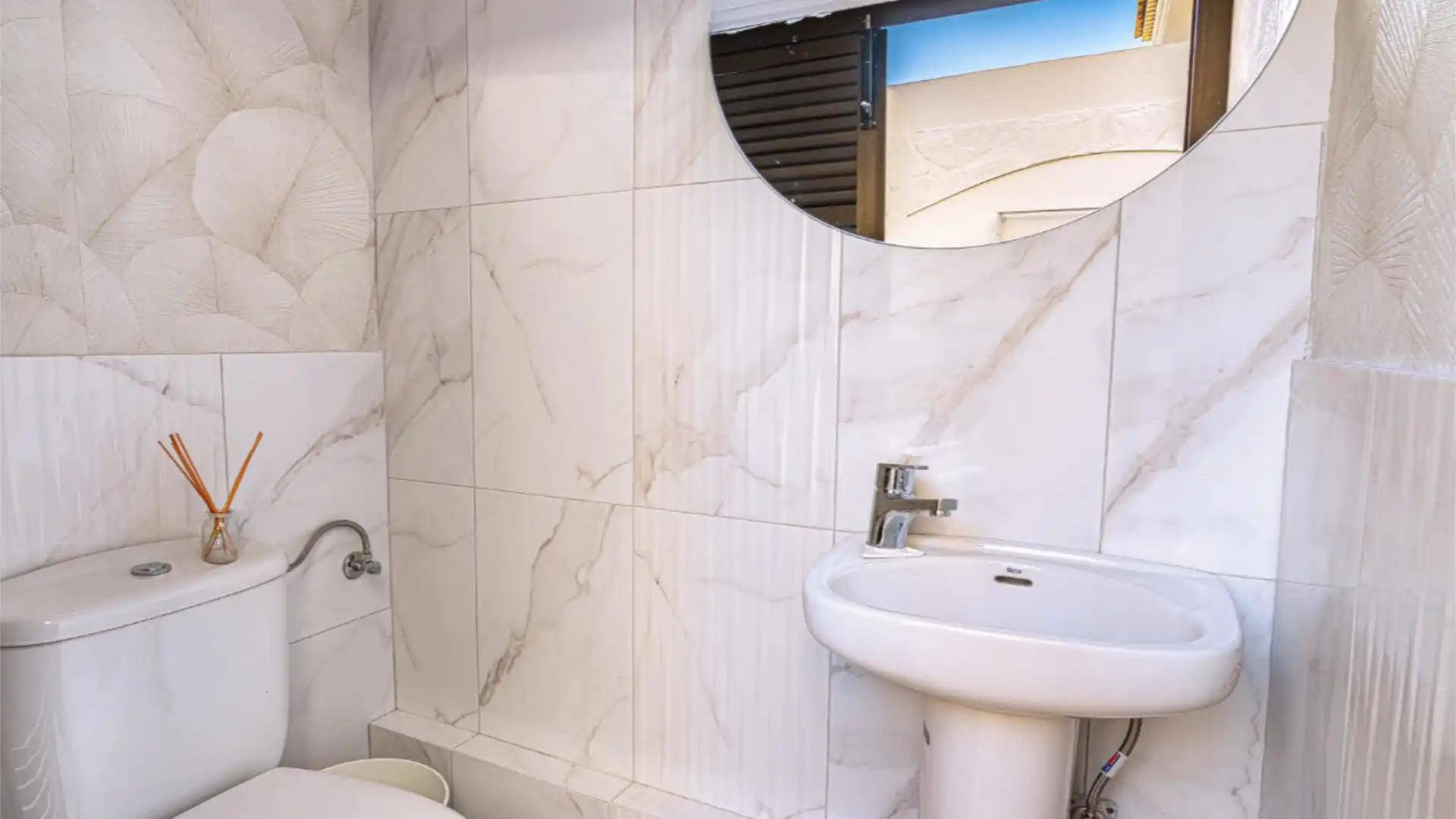 Casa adosada en  Calle Armiche 28 - Foto 18